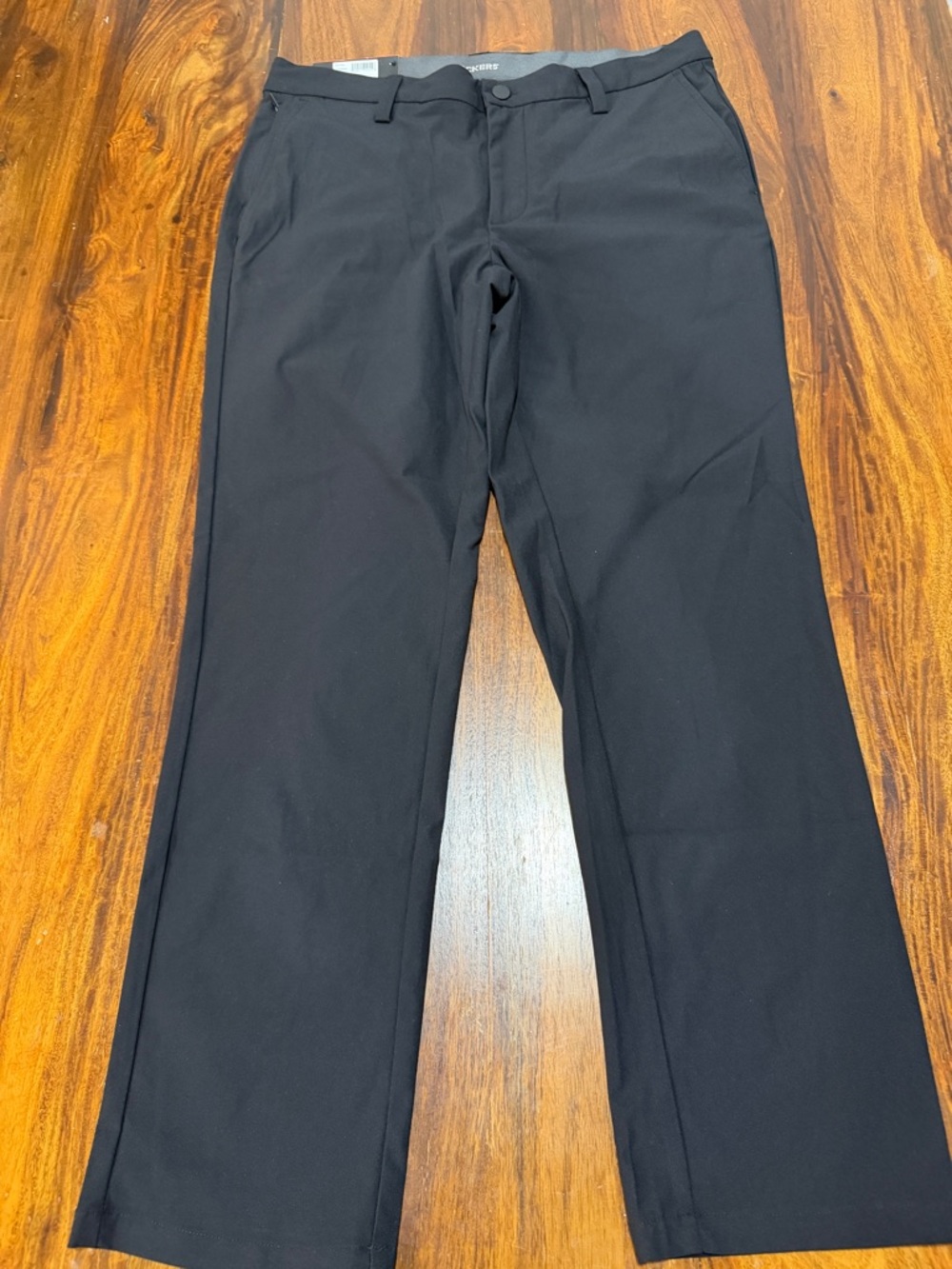 NWT Dockers Black Straight-Leg Tech Chino Pants 34x30 | Performance Stretch